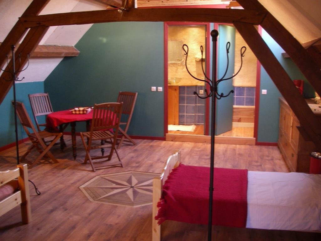 Le Trot'In Chair Bed and Breakfast Martigny-le-Comte Buitenkant foto
